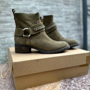 Gentle Souls Best Chain Bootie Ankle Boots Olive Green Suede